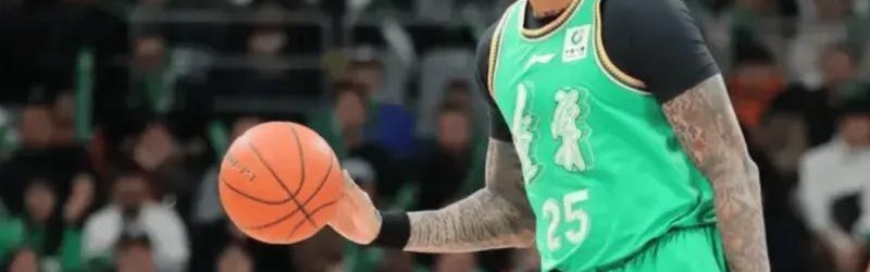 辽宁虐四川52分！5首发齐爆，2小将轻松虐菜，亨特仍打不明白！