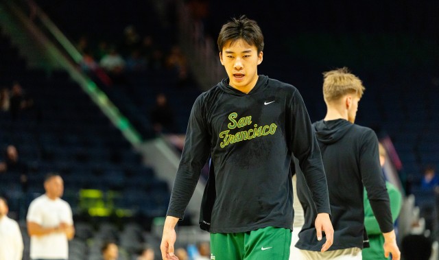 王俊杰3年NCAA首次20+！媒体人：俊杰今天里程碑也有维伦一份功劳