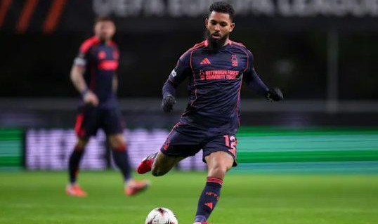 乐鱼体育-记者：D.路易斯租借回归维拉